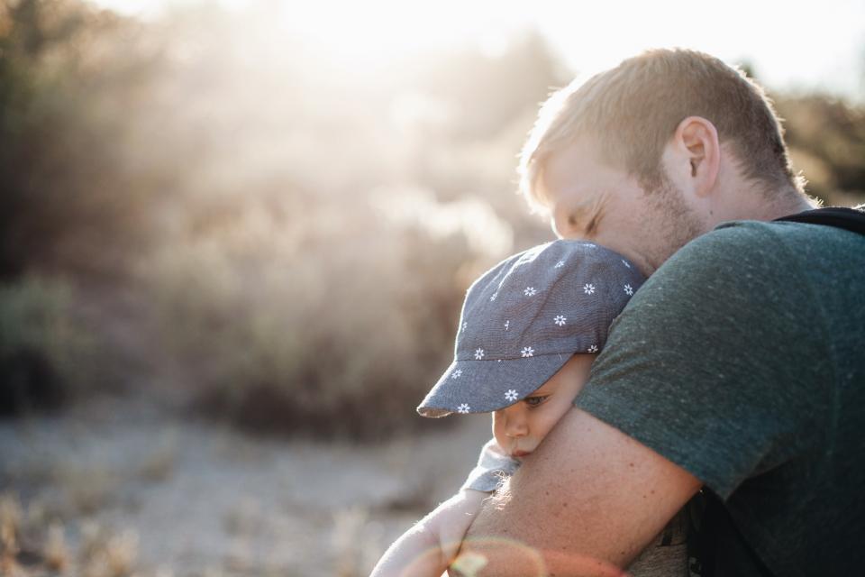 Der narzisstische Vater: Eine gesellschaftliche Konsequenz?
